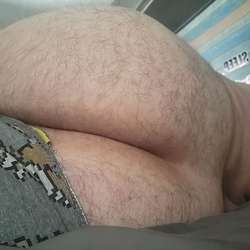 8inde3p's Chat & Dating Profile