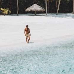 Aaron908's Chat & Dating Profile