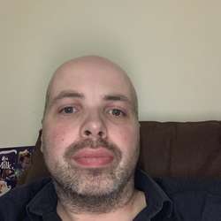 Bedfordspecials's Chat & Dating Profile