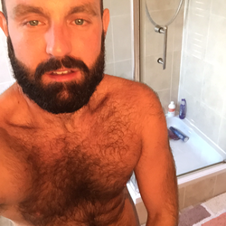 BiCuriousguy32's Chat & Dating Profile
