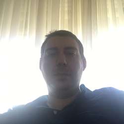 Biaussie's Chat & Dating Profile