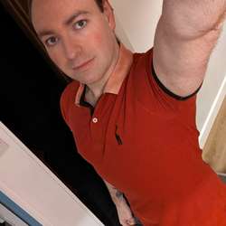 Bottomlad89's Chat & Dating Profile