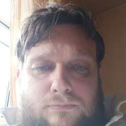 Colchesterguy30's Chat & Dating Profile