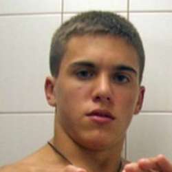 CommonFuk's Chat & Dating Profile