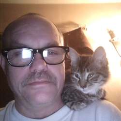 Dave4305's Chat & Dating Profile