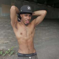 DeShawnBBC's Chat & Dating Profile