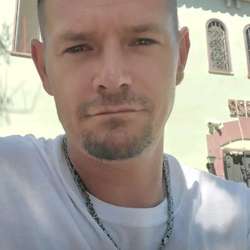DrNaber's Chat & Dating Profile