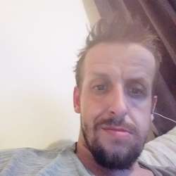 Dreamshard's Chat & Dating Profile