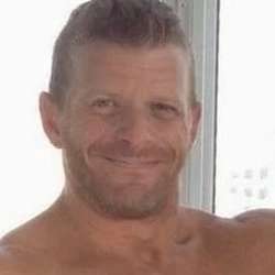 EricShale's Chat & Dating Profile