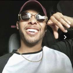 Imyourmaster33's Chat & Dating Profile