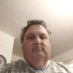 Jamescc662's Chat & Dating Profile
