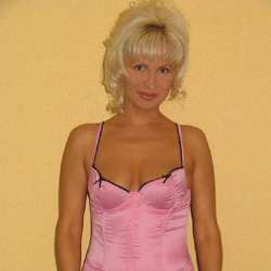 Jules199's Chat & Dating Profile