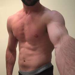 Justin218's Chat & Dating Profile
