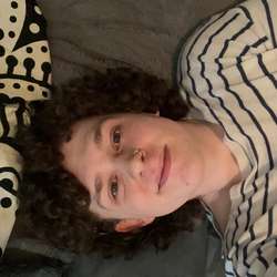 Justin40's Chat & Dating Profile