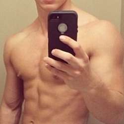 KyleFenton's Chat & Dating Profile