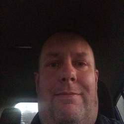 Longviewbttm's Chat & Dating Profile