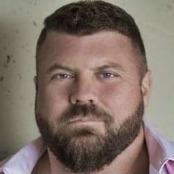 Lovekyle123's Chat & Dating Profile
