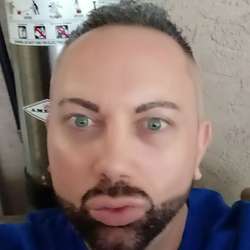 M8LENRSE's Chat & Dating Profile