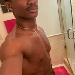 Maxwell27's Chat & Dating Profile