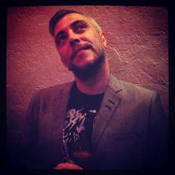 MeWestSac9's Chat & Dating Profile
