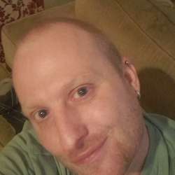 Miko87's Chat & Dating Profile