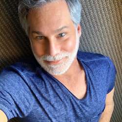 Morrislogan's Chat & Dating Profile