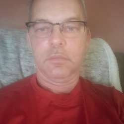 Robbey's Chat & Dating Profile