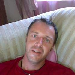 Robbiekellie's Chat & Dating Profile