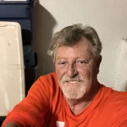 Rockadee2's Chat & Dating Profile