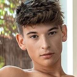 RogerSean's Chat & Dating Profile
