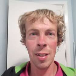 Russell909's Chat & Dating Profile