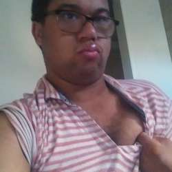 Sexyozzie101's Chat & Dating Profile