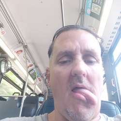 Shawn2714's Chat & Dating Profile