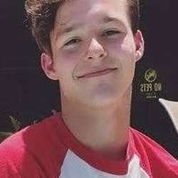 SimonBeals's Chat & Dating Profile