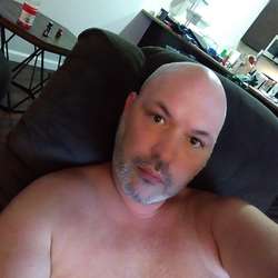 Socal758's Chat & Dating Profile