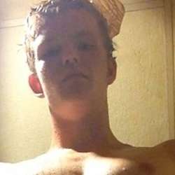 SteamyboiFred's Chat & Dating Profile