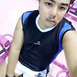 Taejhuwaan's Chat & Dating Profile