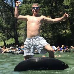 TopForOlder's Chat & Dating Profile