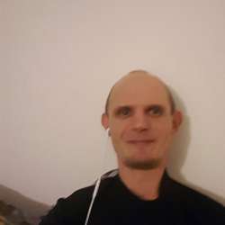 Wayne34's Chat & Dating Profile