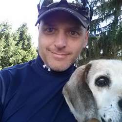 blueyes077's Chat & Dating Profile