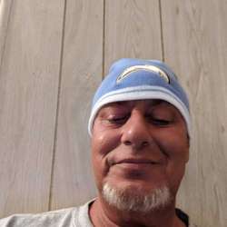 cockhungreee805's Chat & Dating Profile