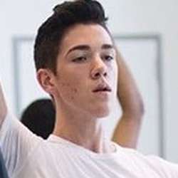 davidmetro's Chat & Dating Profile