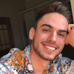 iamtom18's Chat & Dating Profile