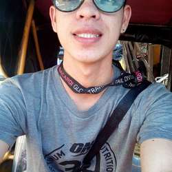 kimcuenca's Chat & Dating Profile