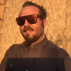 roseboi94's Chat & Dating Profile