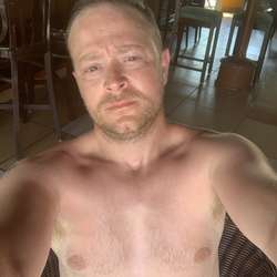 slutforuse's Chat & Dating Profile