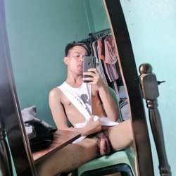 smoothleanboy's Chat & Dating Profile