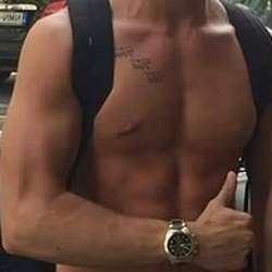 travellingsub's Chat & Dating Profile