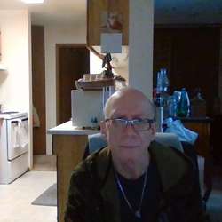 vicbottom61's Chat & Dating Profile